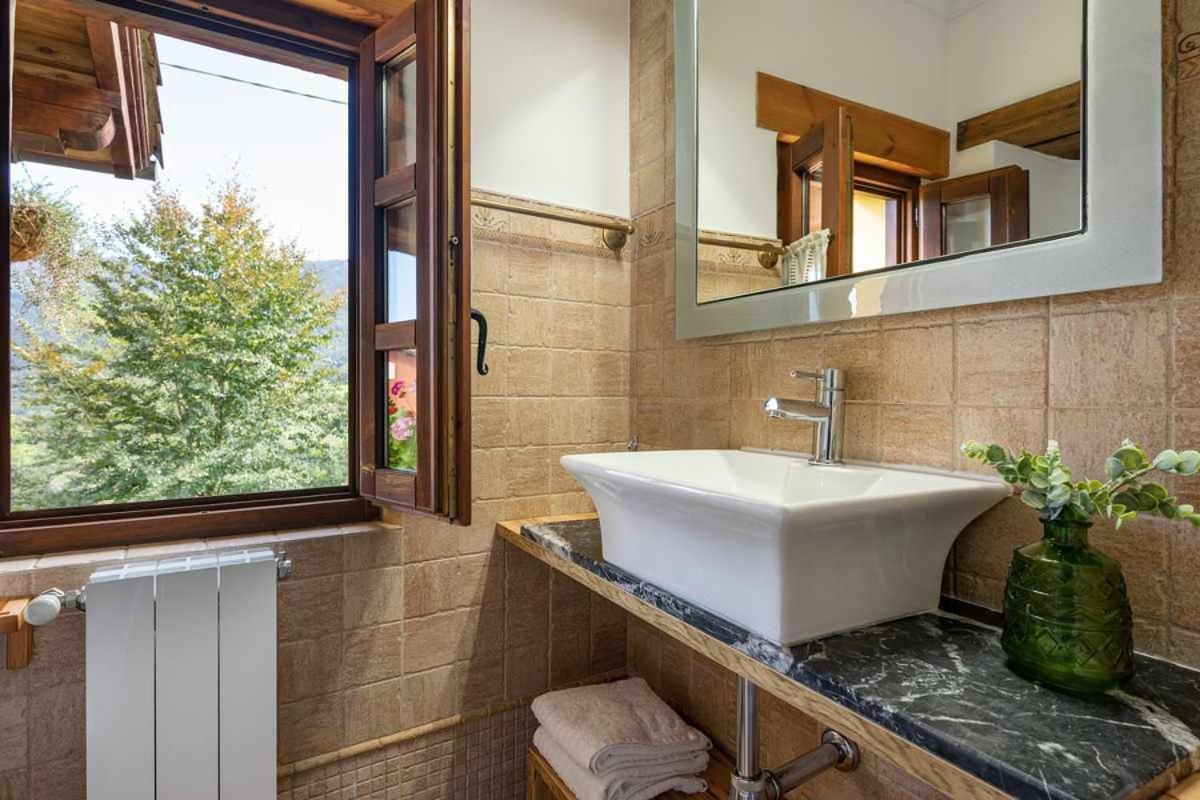 Casa Rural Soleada Para Una Escapada Tranquila Ceceda de Abajo Eksteriør billede